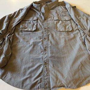 Bass Pro Shops Men's Light Gray Button Down Shirt